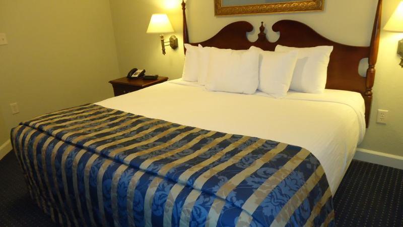 Hotel Patrick Henry Square Williamsburg Zewnętrze zdjęcie